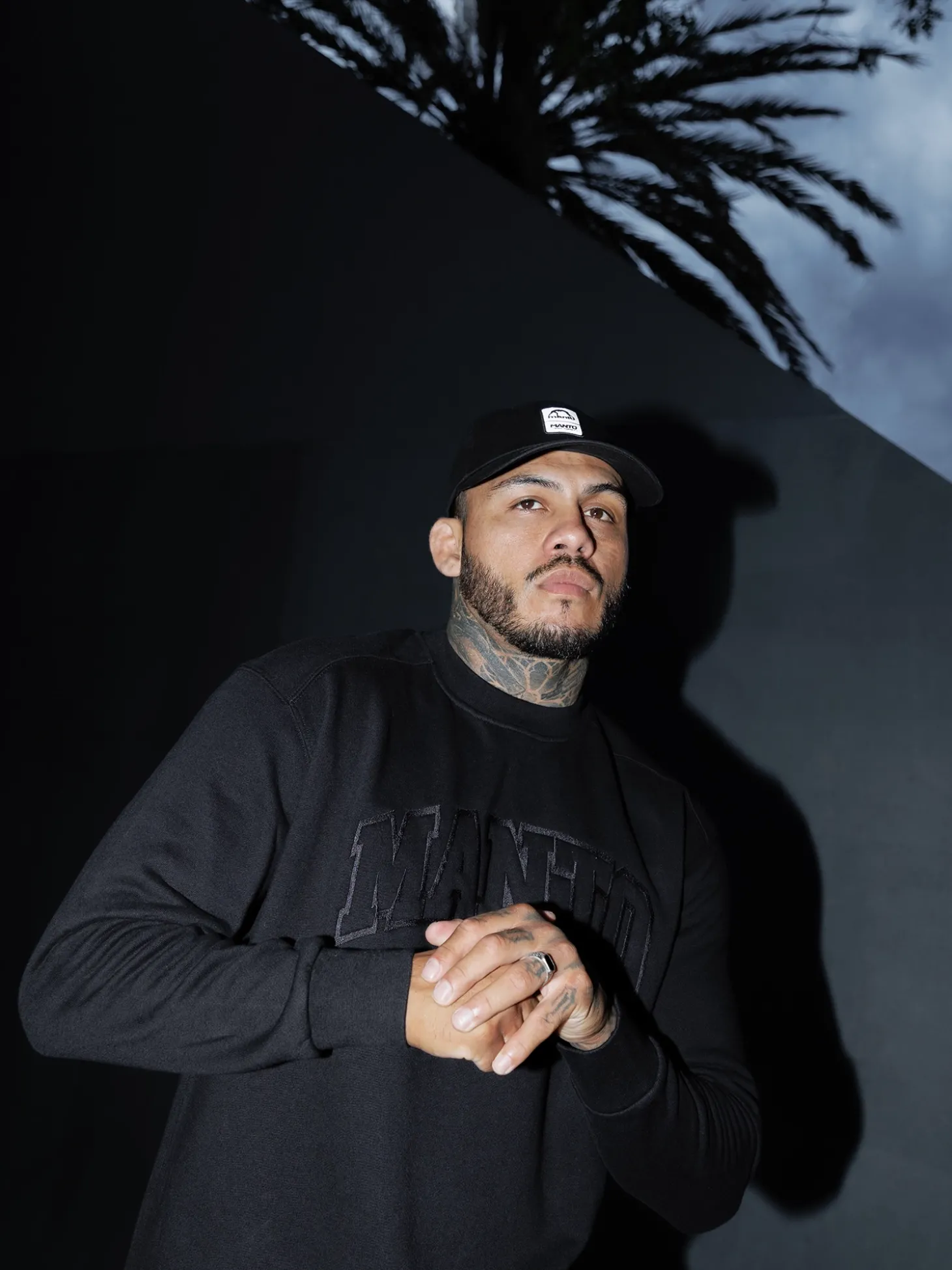 MANTO crewneck VARSITY schwarz