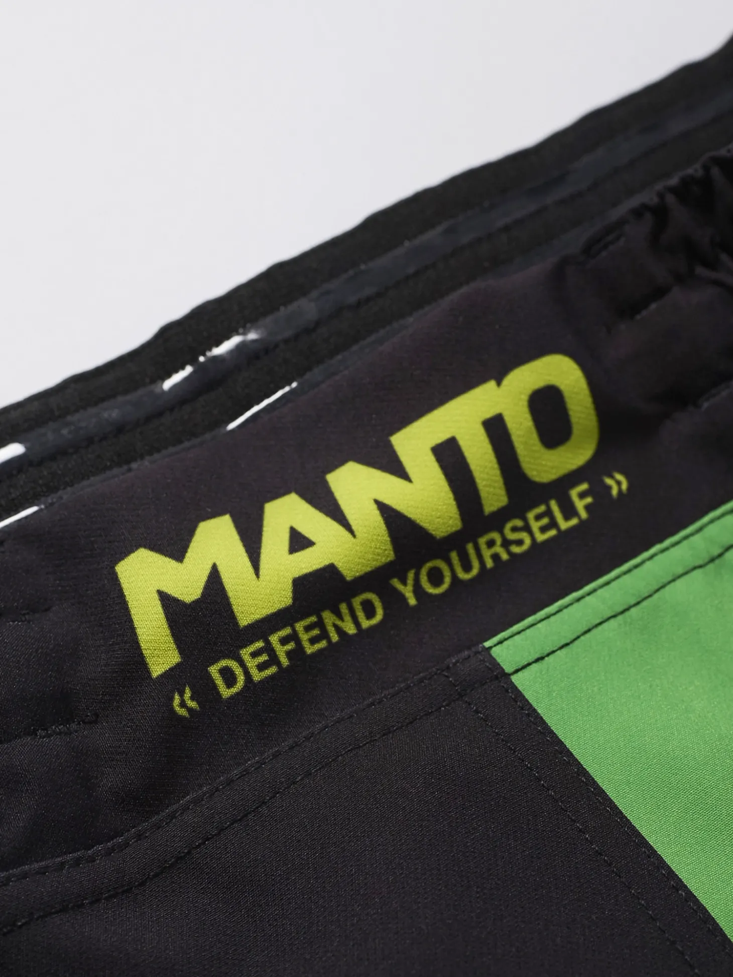 MANTO fight shorts ATOMIC grun