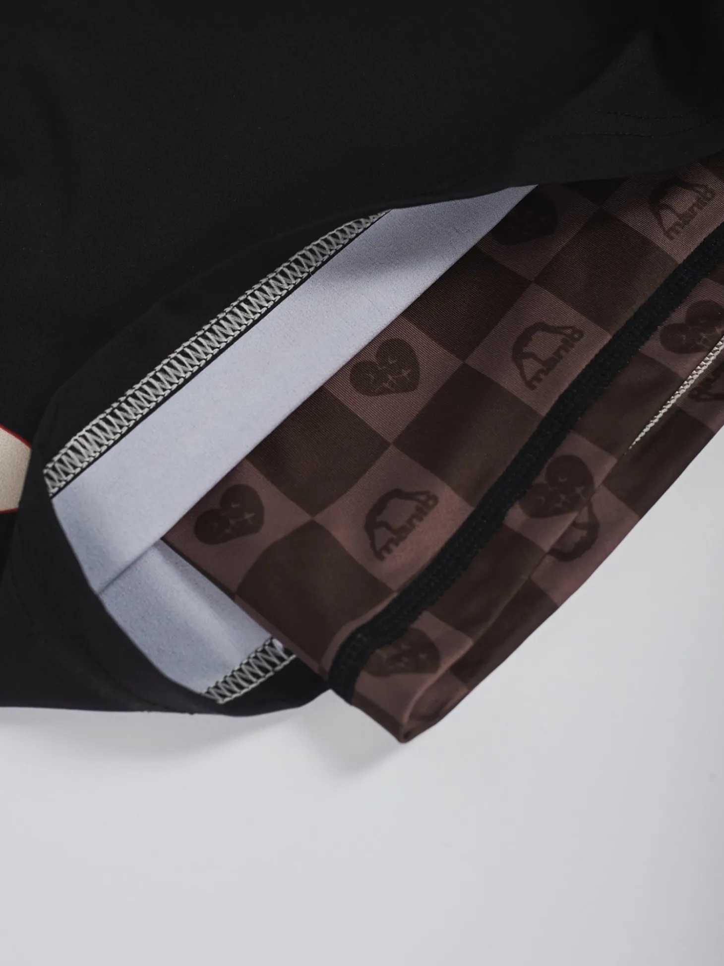 MANTO fight shorts TUFF LUV schwarz
