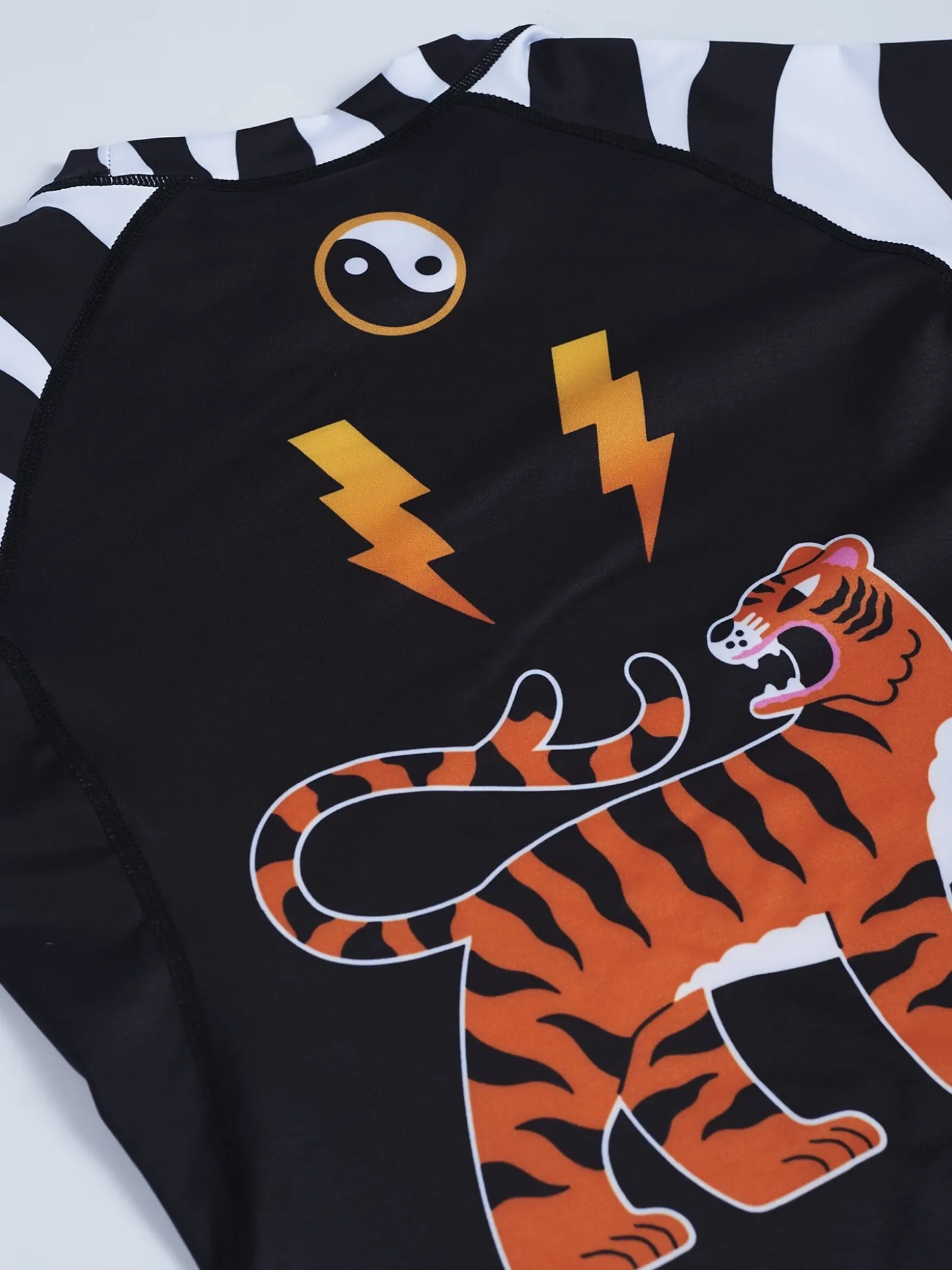 MANTO kinder rashguard TIGER`S TAIL