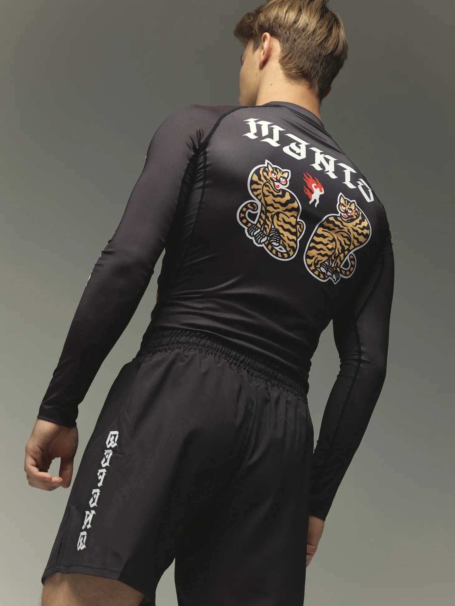 MANTO leicht fight shorts TIGERS