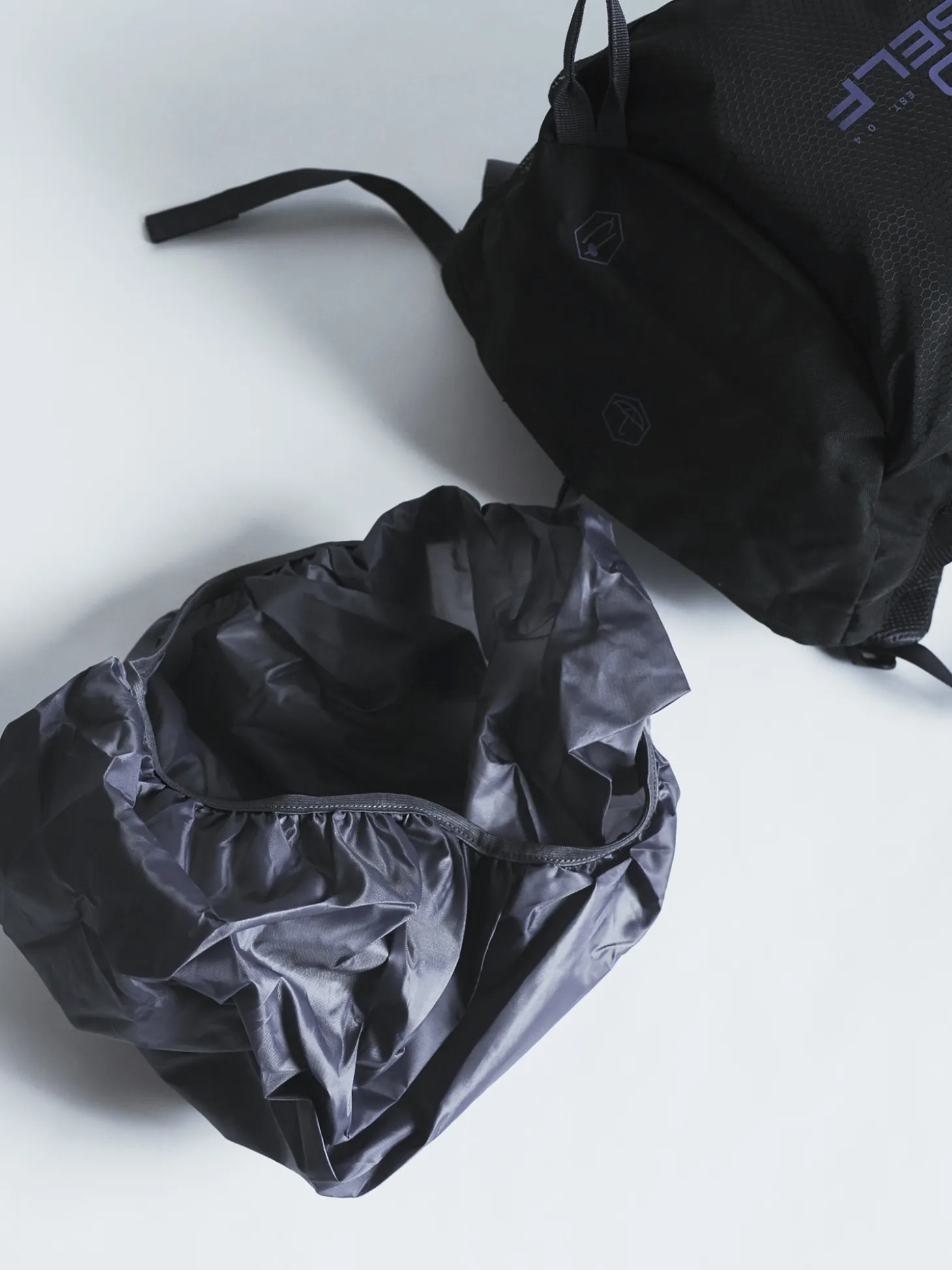MANTO Rucksack CROSS schwarz