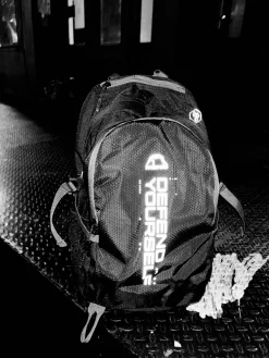 MANTO Rucksack CROSS schwarz reflektierend
