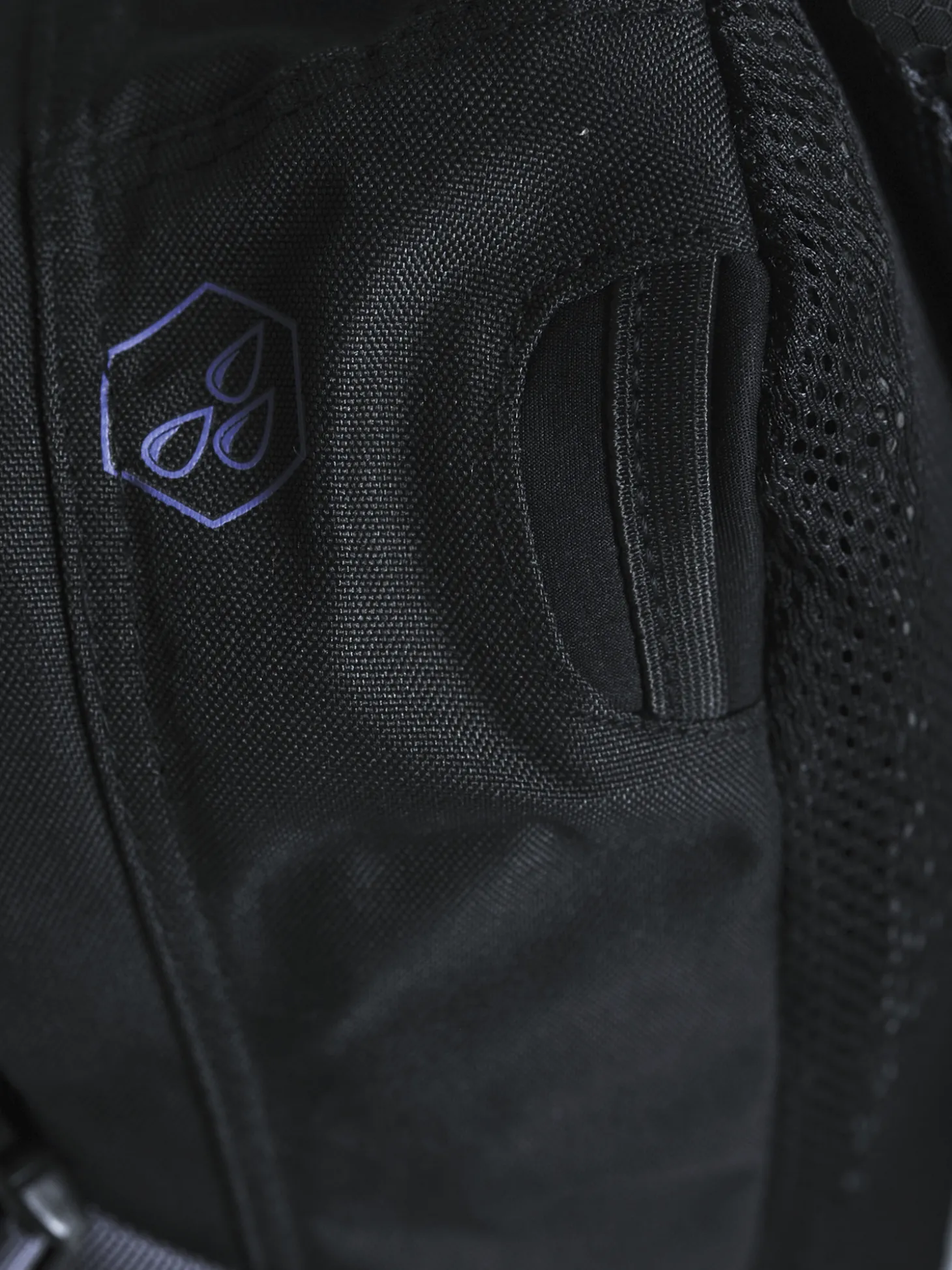 MANTO Rucksack CROSS schwarz