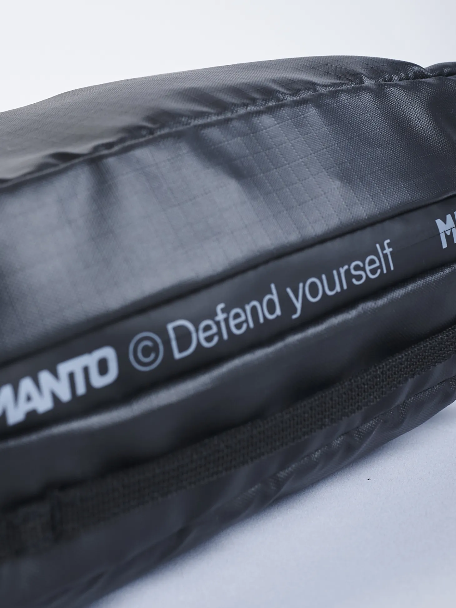 MANTO toiletry bag LOGOTYPE