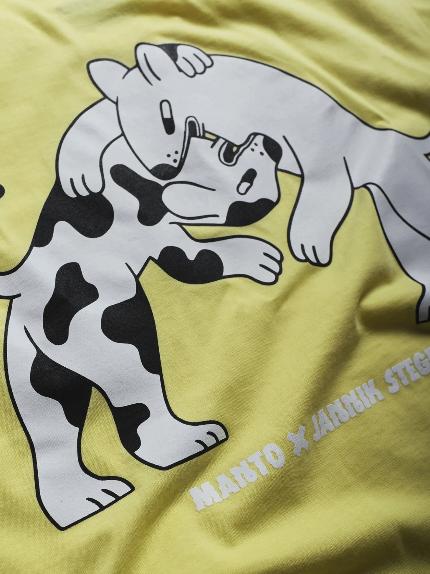 MANTO t-shirt DOGS gelb