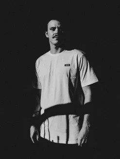 MANTO t-shirt MOTION   weiss